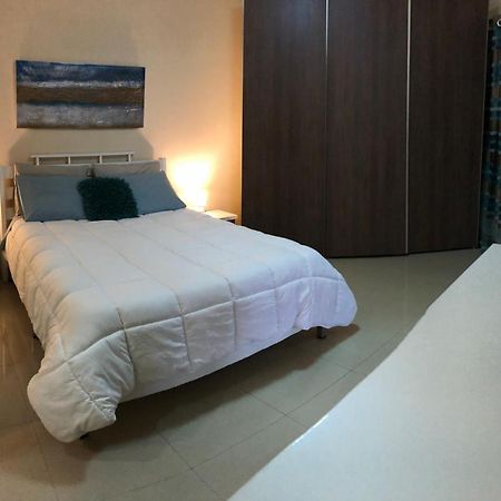 The Village Apartment 2 Kirkop Екстериор снимка